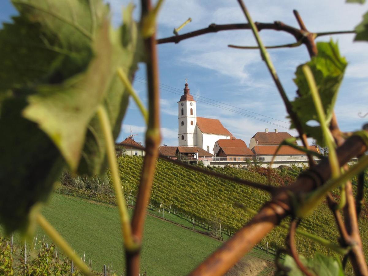 Homestay Kapl Ledinek Esterno foto